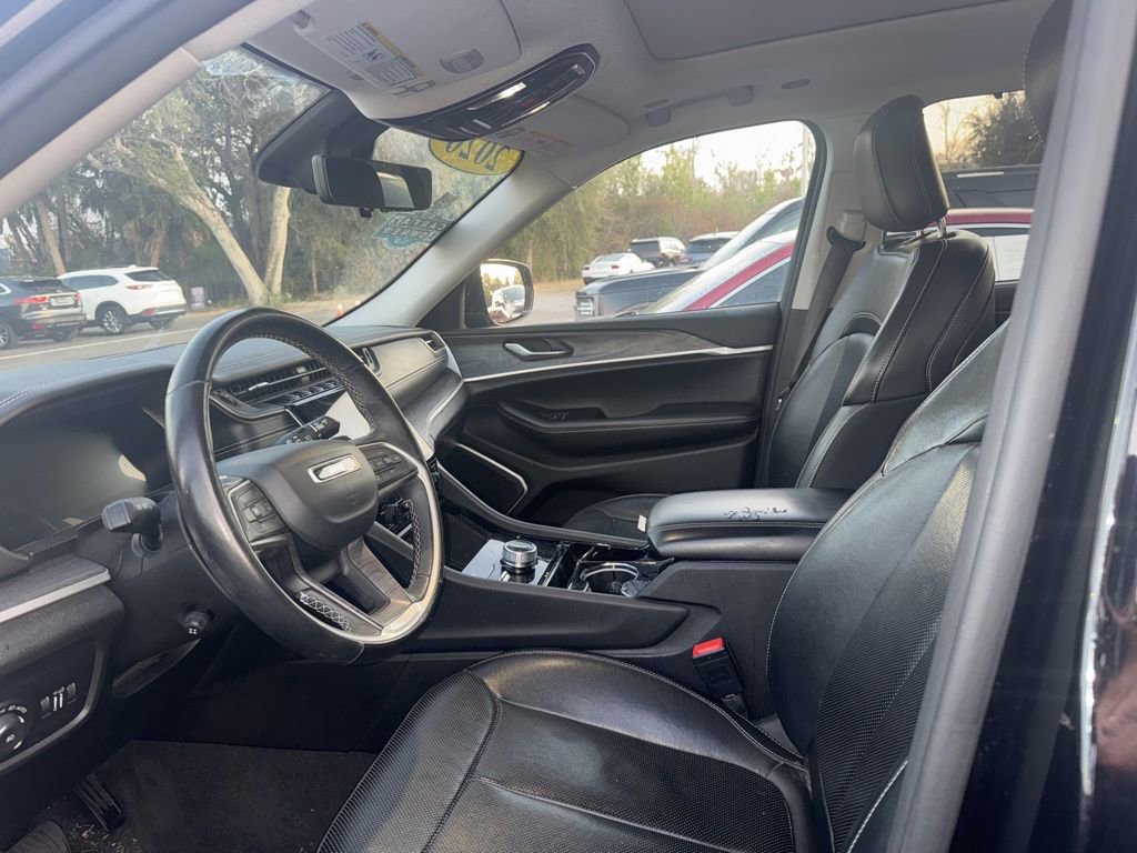 Used 2021 Jeep Grand Cherokee L Limited w/ Luxury Tech Group II image 7