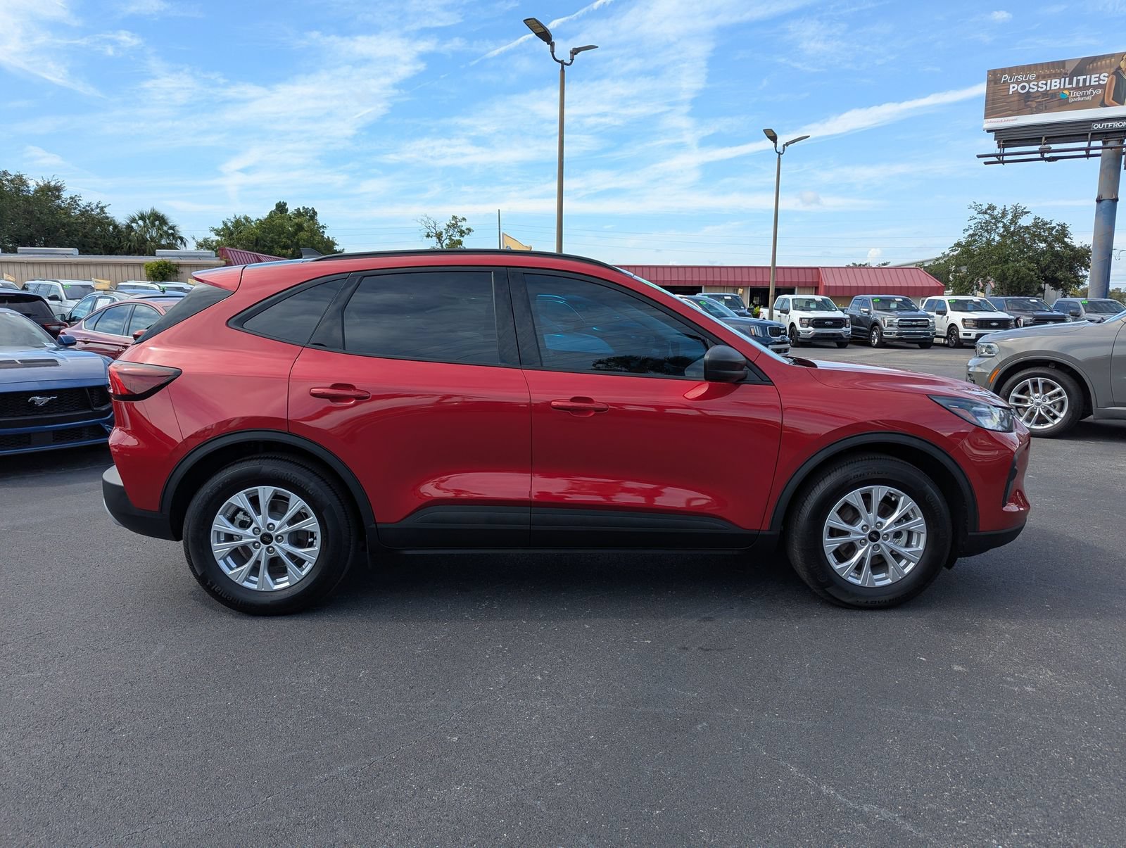 Certified 2025 Ford Escape Active FWD image 3