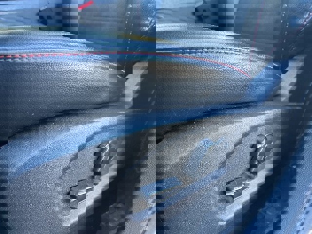 Certified 2023 Ford Edge ST-Line image 13