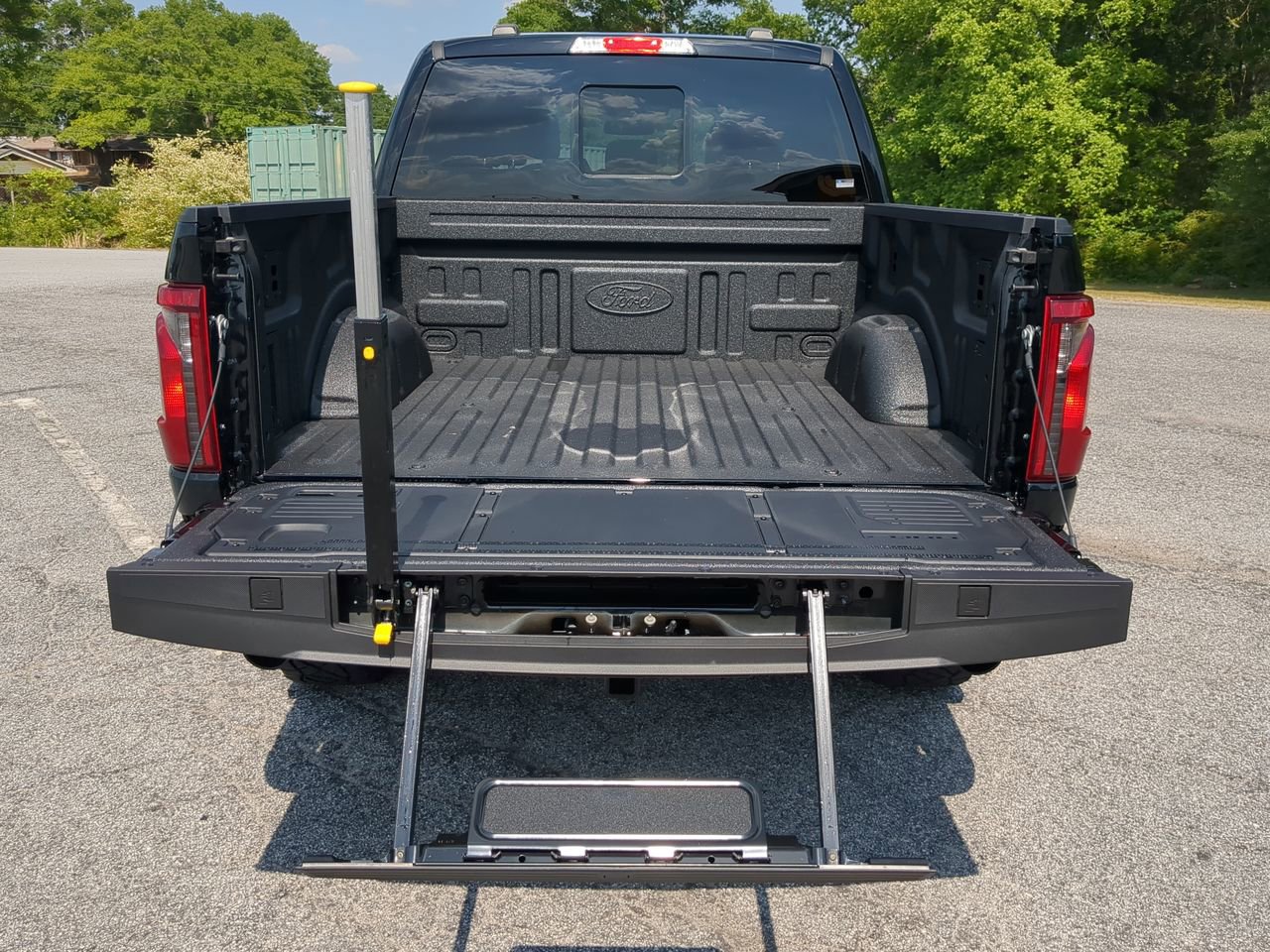 Certified 2025 Ford F150 XLT w/ Equipment Group 302A MID AWD/4WD image 11