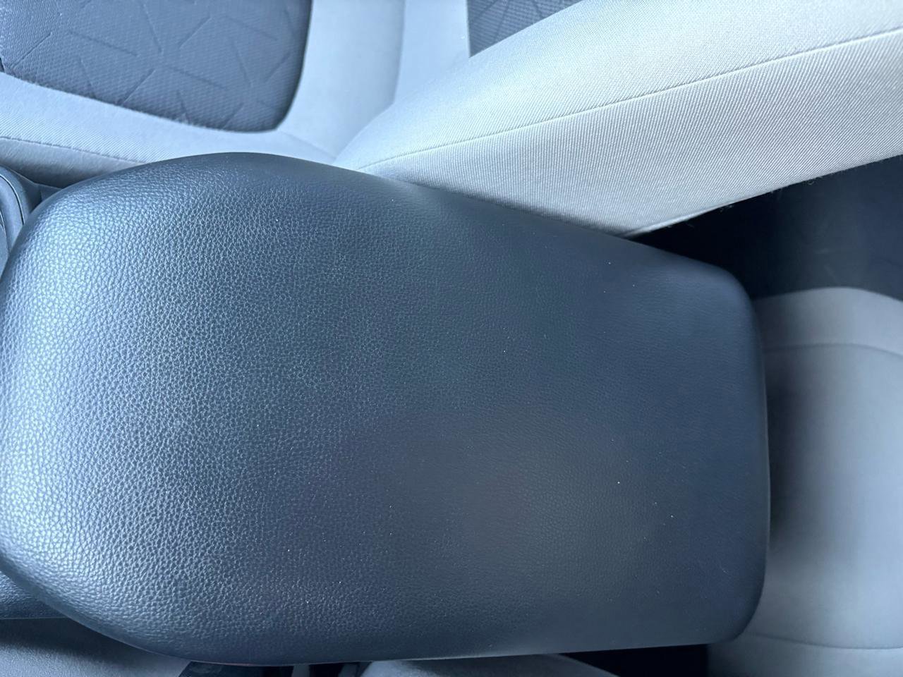 Used 2021 Toyota RAV4 XLE FWD image 26