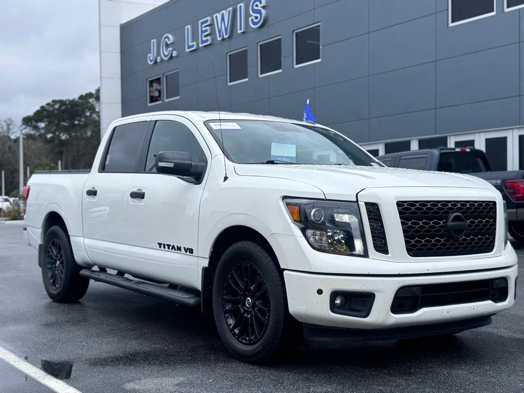 Used 2019 Nissan Titan SV w/ SV Convenience Package image 1