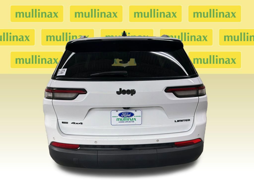 Used 2022 Jeep Grand Cherokee L Limited w/ Black Appearance Package AWD/4WD image 7