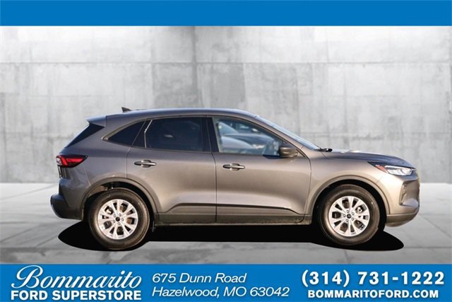Certified 2025 Ford Escape Active image 3