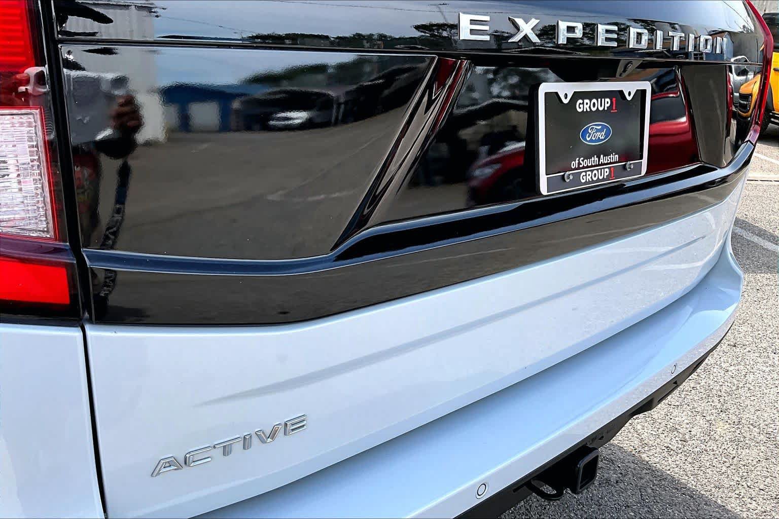 Certified 2025 Ford Expedition Active RWD image 12