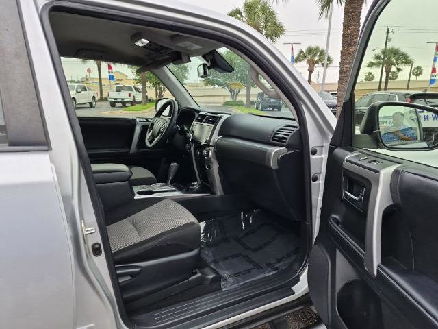 Used 2023 Toyota 4Runner SR5 AWD/4WD image 21