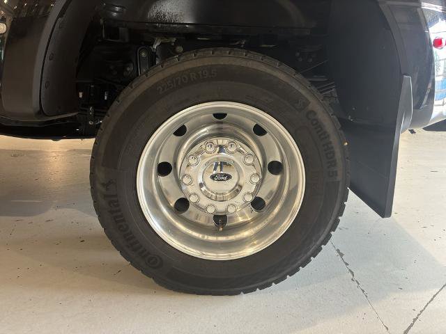 Certified 2024 Ford F450 Limited w/ FX4 Off-Road Package AWD/4WD image 9