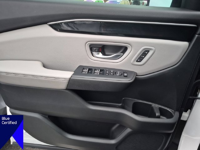 Used 2024 Honda Pilot Touring image 12
