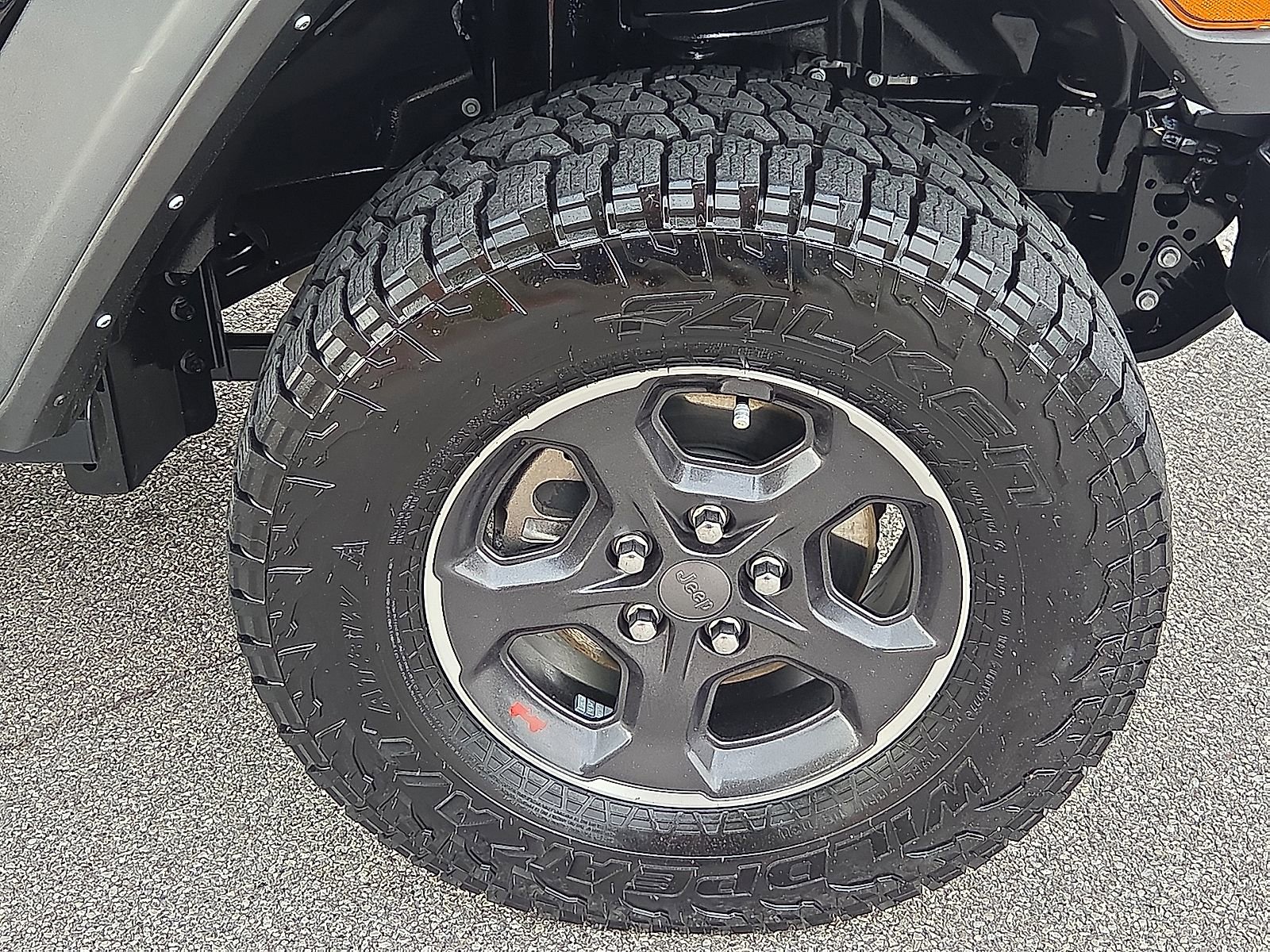 Used 2023 Jeep Gladiator Rubicon w/ LED Lighting Group AWD/4WD image 7