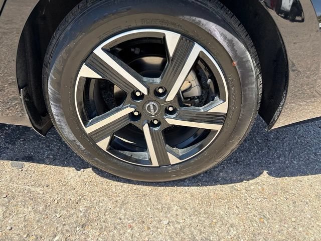 Used 2025 Nissan Sentra SV FWD image 13