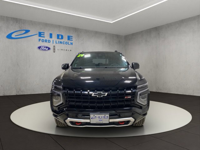 Used 2026 Chevrolet Suburban Z71 AWD/4WD image 6
