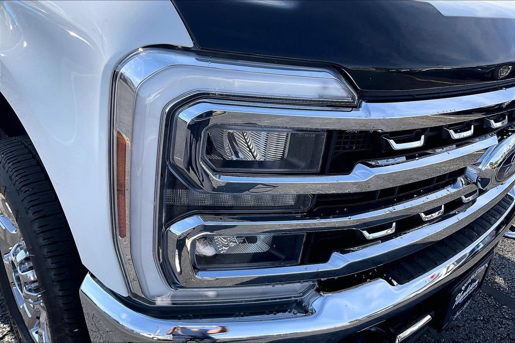 Certified 2024 Ford F350 Lariat w/ Chrome Package AWD/4WD image 28