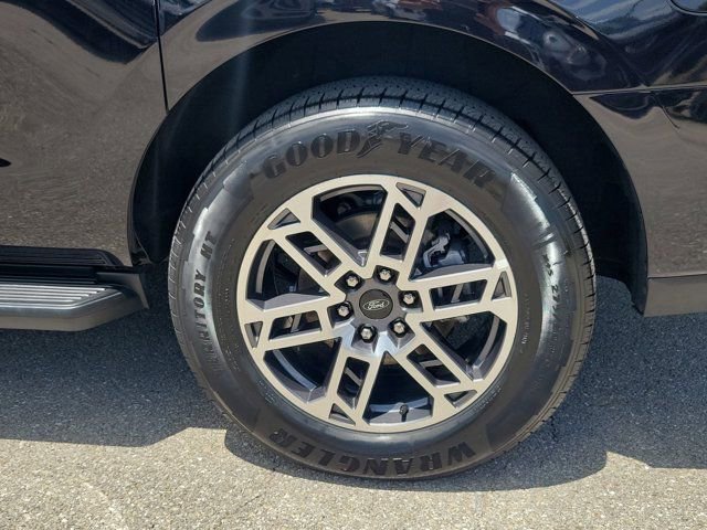 Certified 2025 Ford Expedition Max Active AWD/4WD image 9