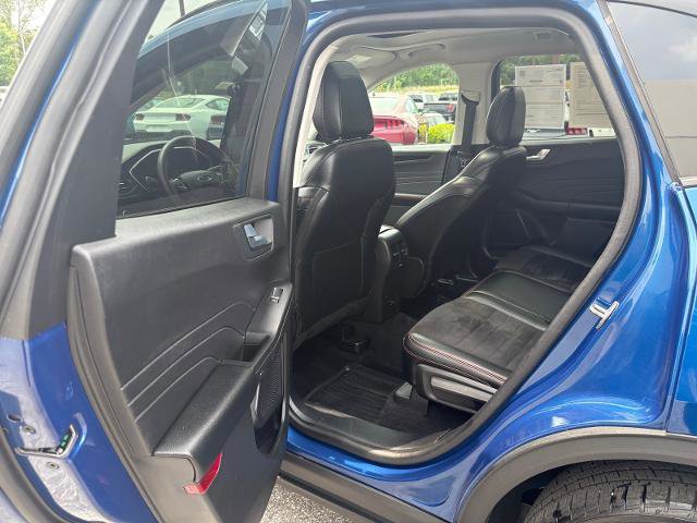 Certified 2022 Ford Escape SEL w/ SEL Stealth AWD Package image 29