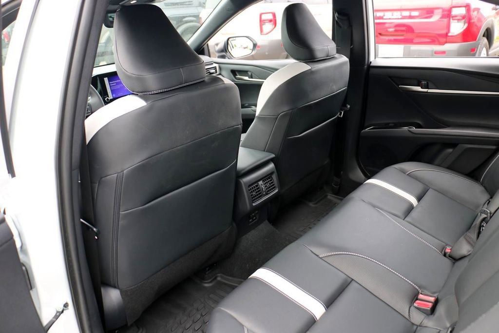 Used 2026 Toyota Camry XLE w/ Convenience Package image 21