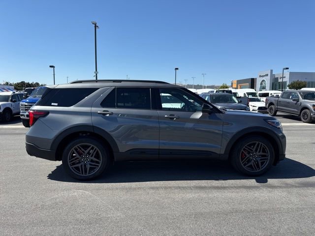Certified 2026 Ford Explorer ST w/ Sun And Sound Package AWD/4WD image 5