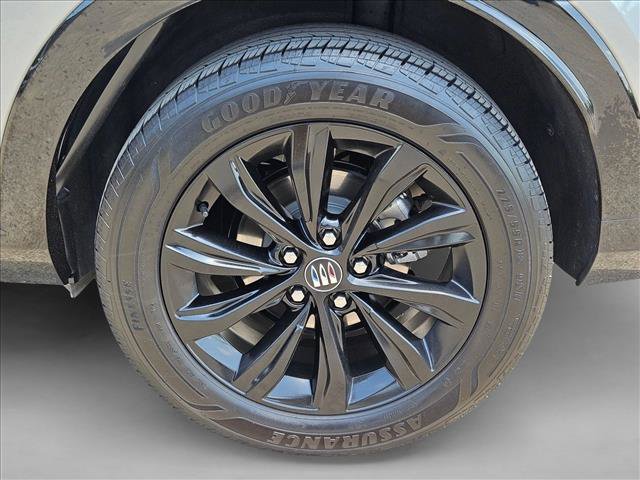 Used 2025 Buick Envista Sport Touring FWD image 22