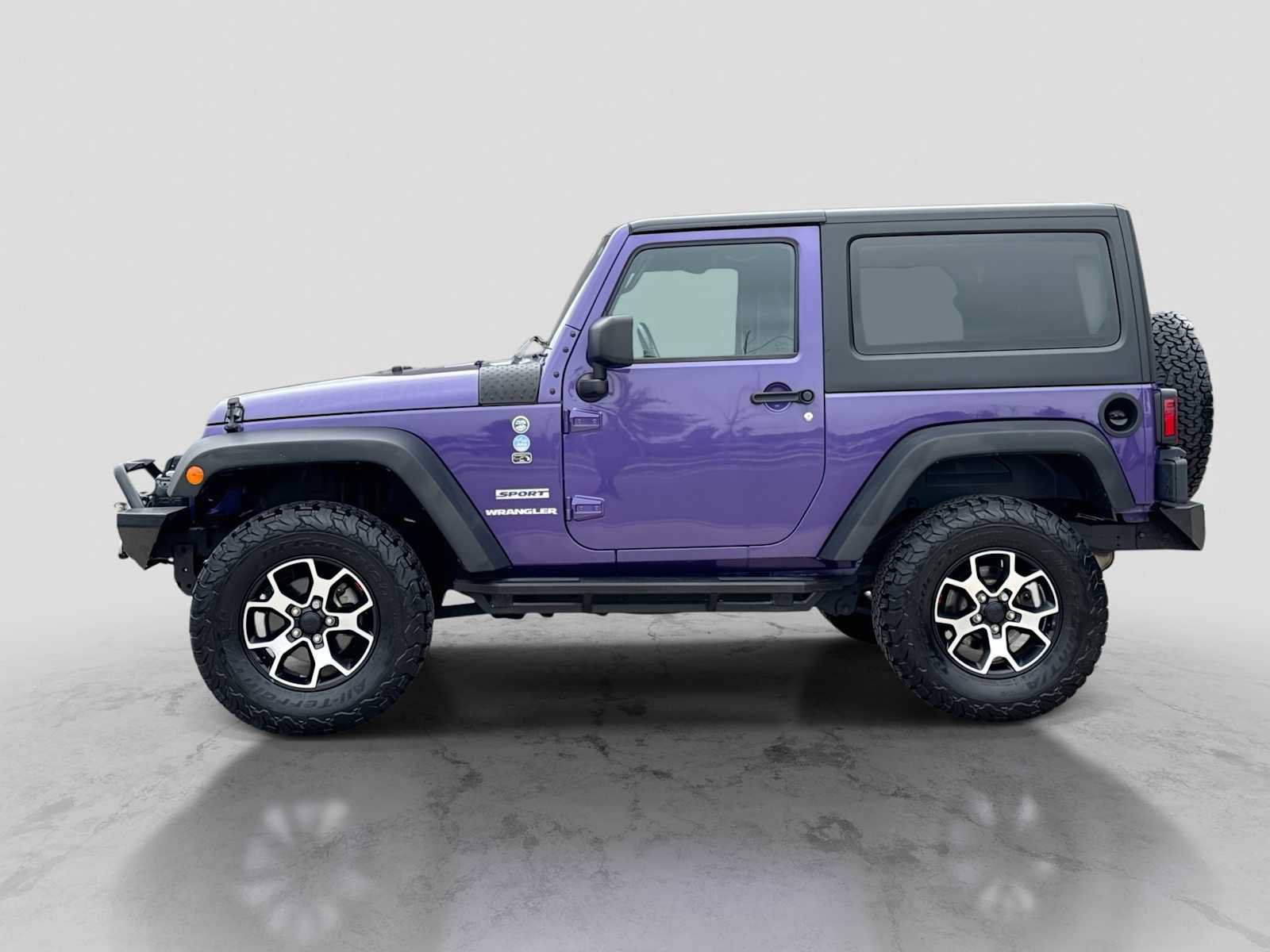 Used 2017 Jeep Wrangler Sport w/ Quick Order Package 24S AWD/4WD image 3