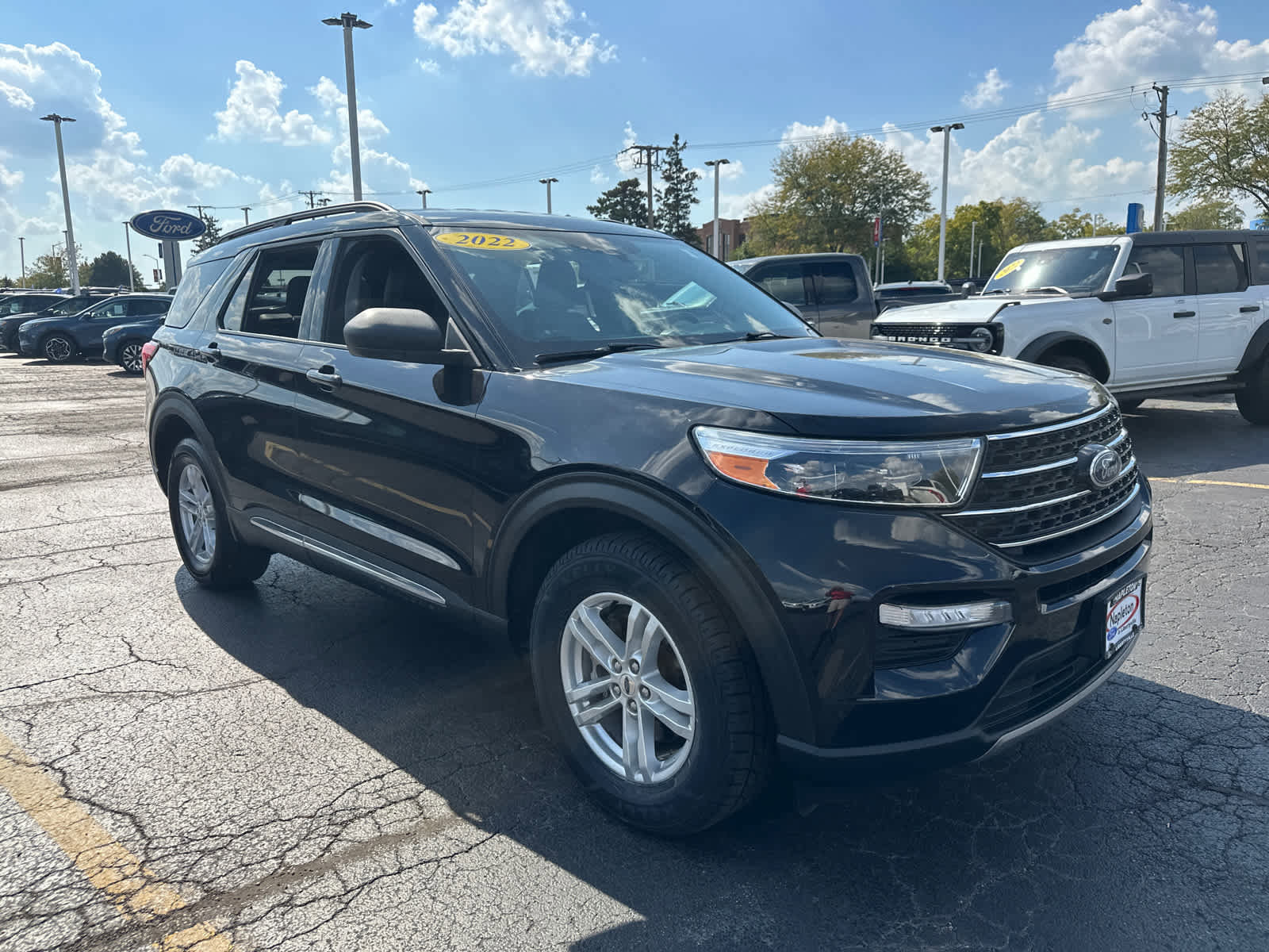 Certified 2022 Ford Explorer XLT w/ Equipment Group 202A image 9