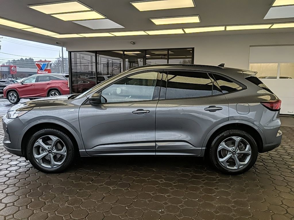 Certified 2024 Ford Escape ST-Line w/ Tech Pack #1 image 9