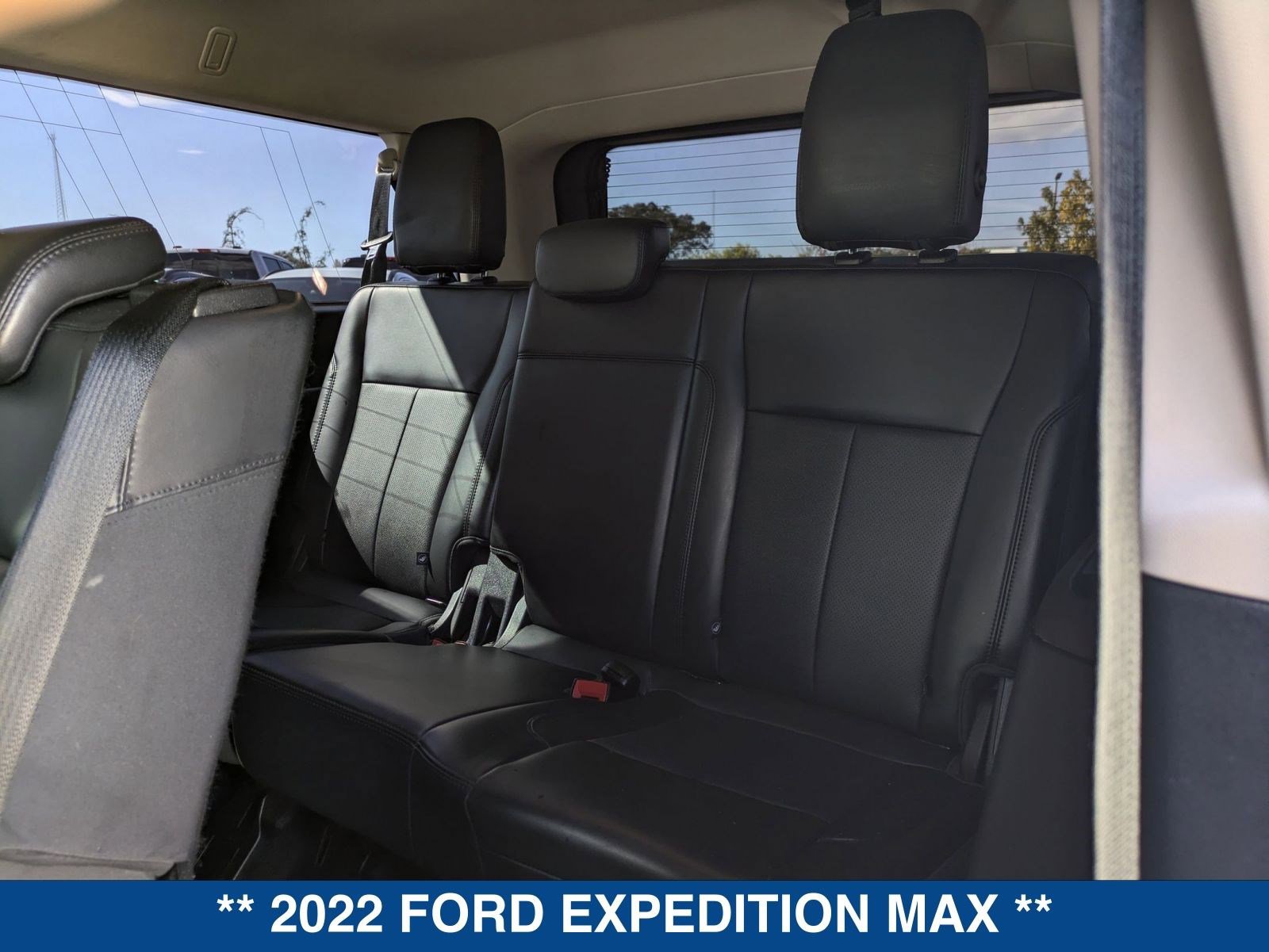 Certified 2022 Ford Expedition Max XLT image 16