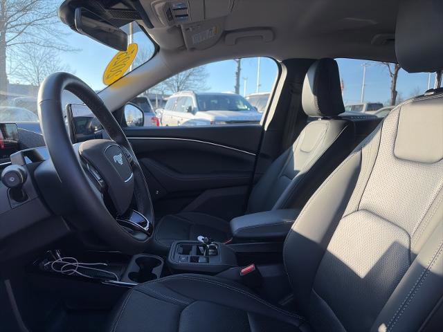 Certified 2025 Ford Mustang Mach-E Premium image 16