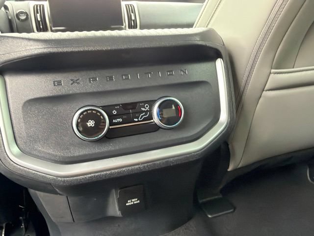 Certified 2025 Ford Expedition Active AWD/4WD image 42