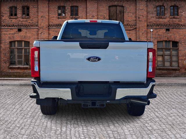 Certified 2026 Ford F250 XLT w/ FX4 Off-Road Package AWD/4WD image 5