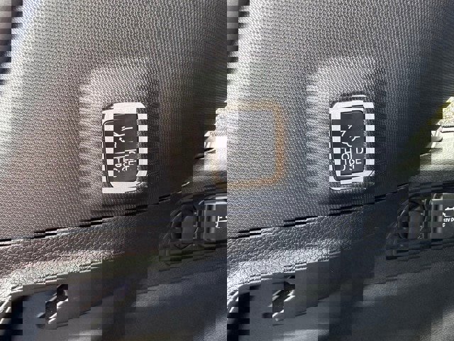 Used 2024 Jeep Grand Cherokee Limited w/ Black Appearance Package image 13