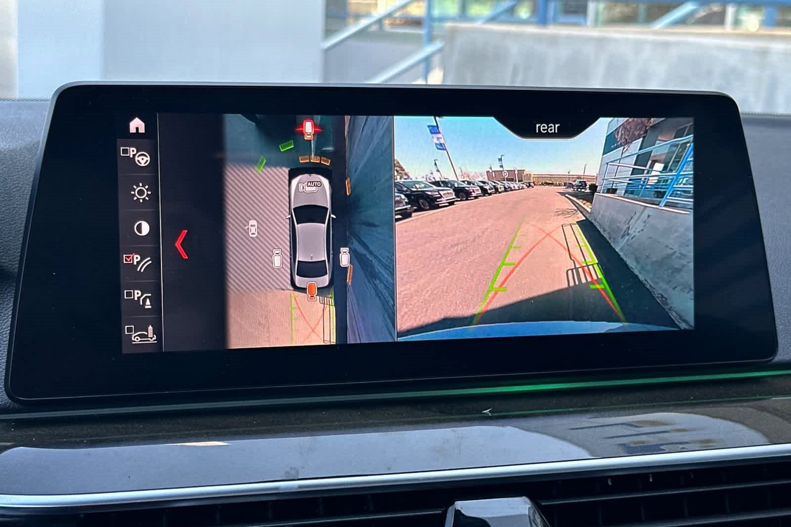 Used 2019 BMW 530i w/ Convenience Package image 19