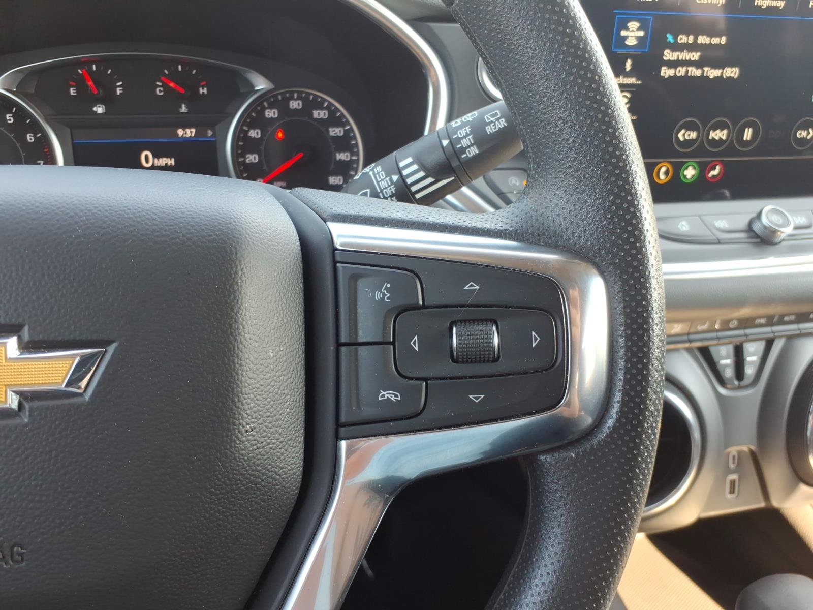 Used 2025 Chevrolet Blazer LT AWD/4WD image 19