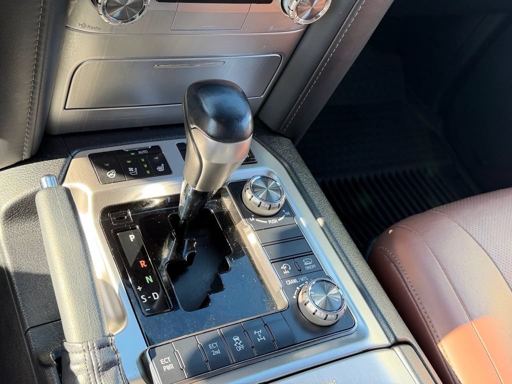 Used 2020 Toyota Land Cruiser AWD/4WD image 23