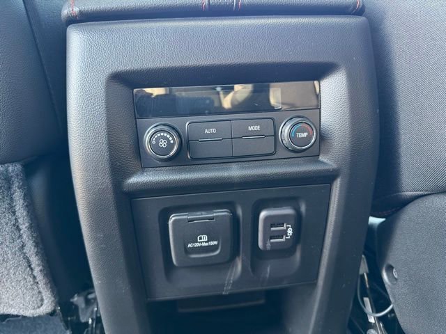 Used 2023 Chevrolet Traverse RS image 26