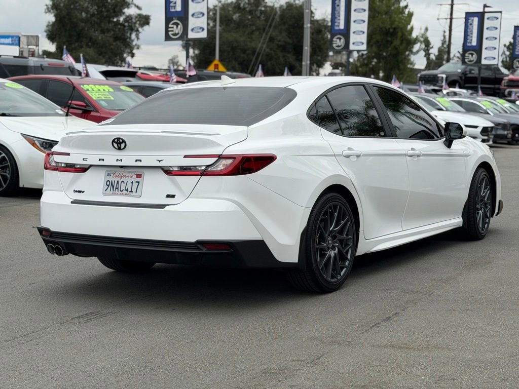 Used 2025 Toyota Camry SE w/ Convenience Package FWD image 11