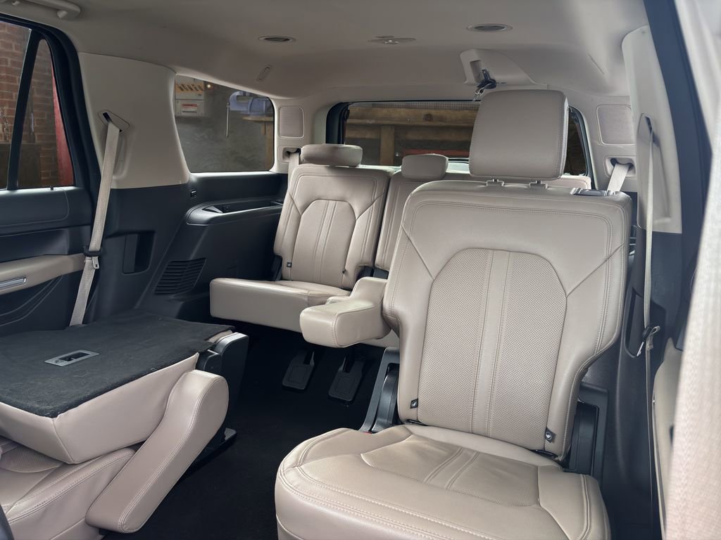 Certified 2024 Ford Expedition Limited image 12