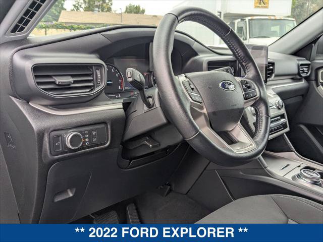Certified 2022 Ford Explorer XLT RWD image 11