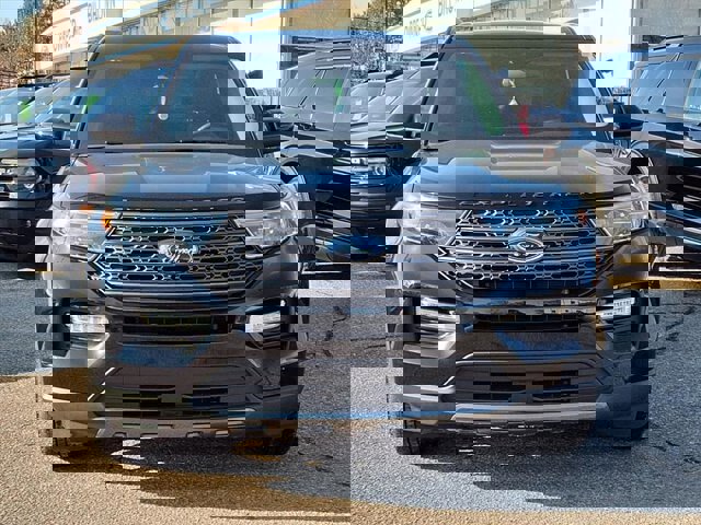 Certified 2023 Ford Explorer XLT w/ Equipment Group 202A image 26