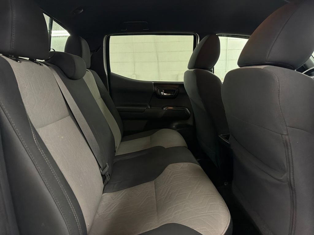 Used 2020 Toyota Tacoma TRD Off-Road w/ Technology Package AWD/4WD image 27