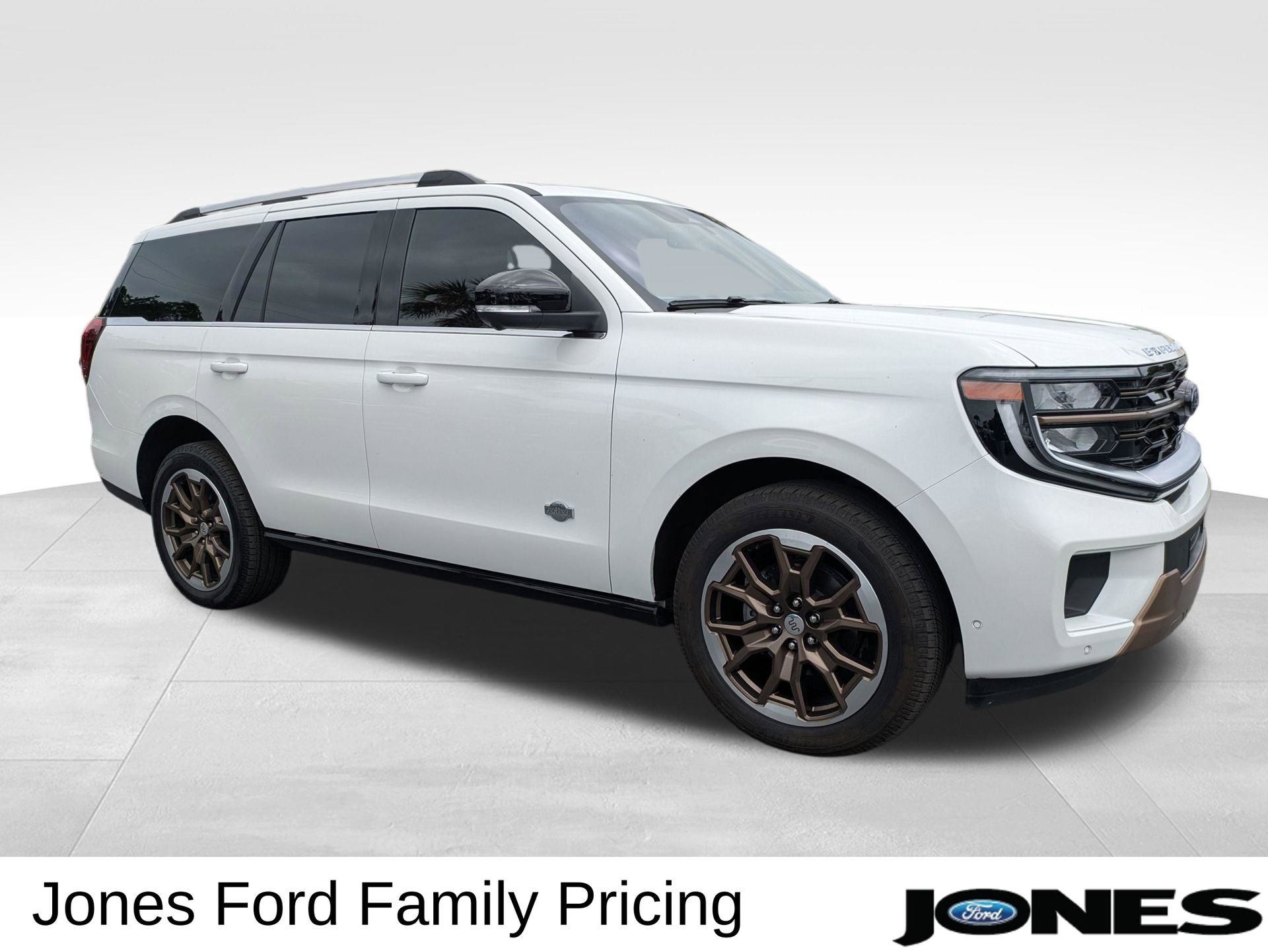 Certified 2025 Ford Expedition King Ranch AWD/4WD image 3