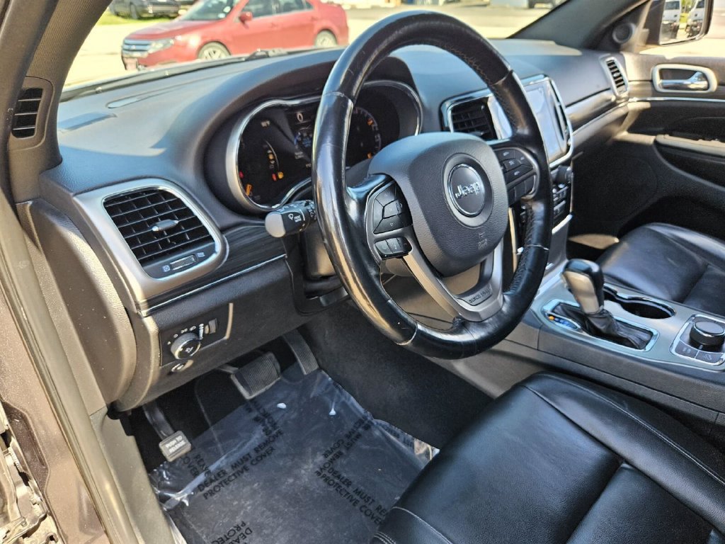 Used 2020 Jeep Grand Cherokee Limited AWD/4WD image 15