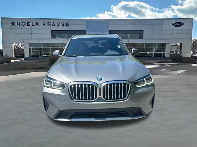Used 2024 BMW X3 sDrive30i w/ Convenience Package w/ZPA RWD image 2