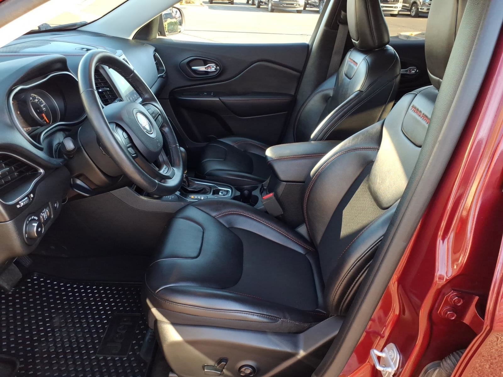 Used 2020 Jeep Cherokee Trailhawk w/ Comfort/Convenience Group image 13