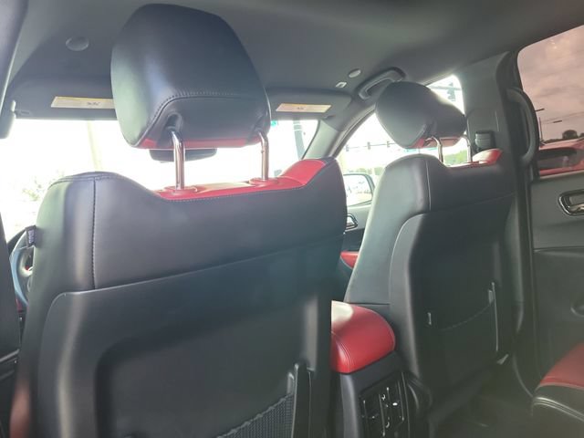Used 2022 Dodge Durango R/T w/ Tow 'N Go Package AWD/4WD image 11