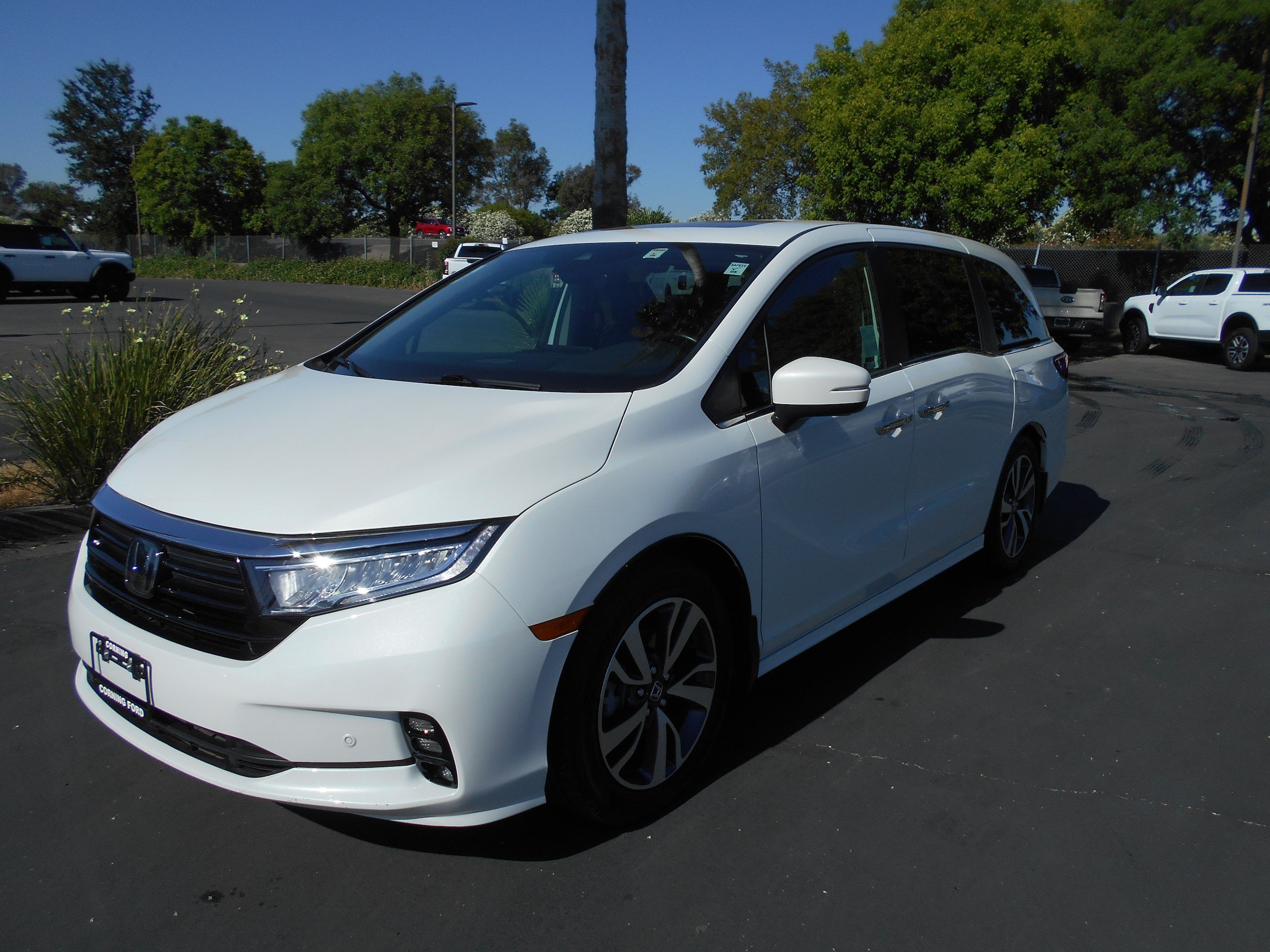 Used 2022 Honda Odyssey Touring image 1