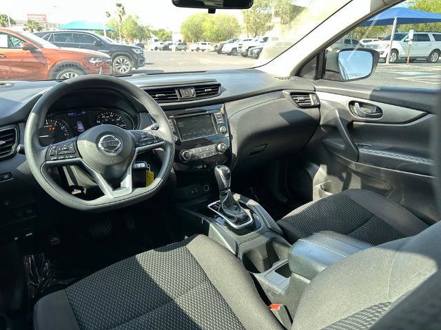Used 2020 Nissan Rogue Sport S image 17
