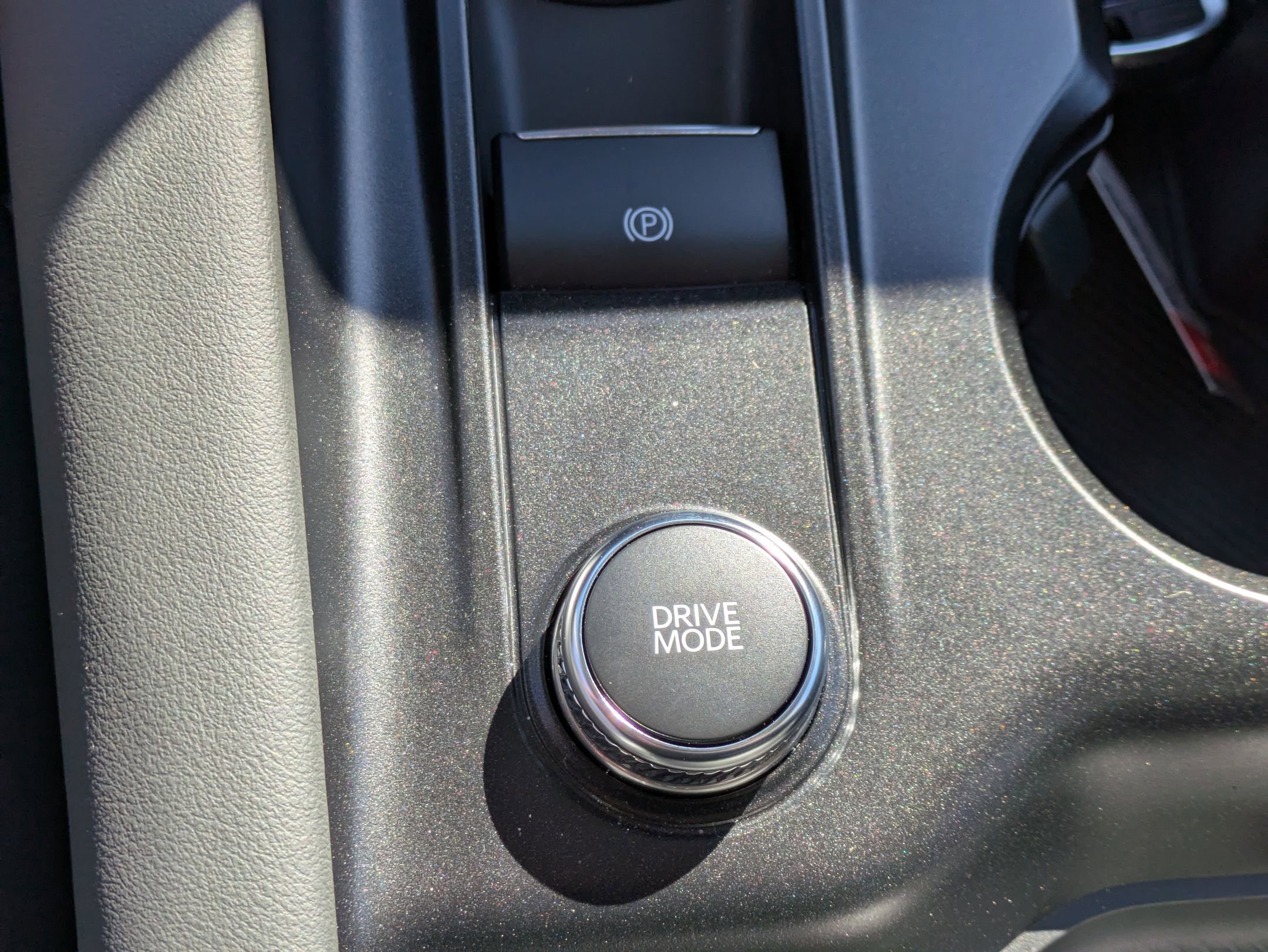 Certified 2025 Ford Explorer Active RWD image 27