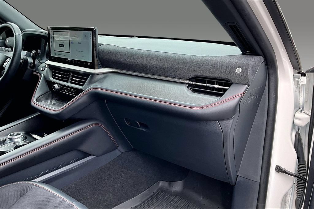 Certified 2025 Ford Explorer ST AWD/4WD image 10