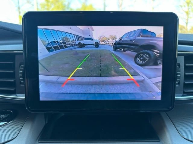 Certified 2022 Ford Explorer XLT w/ Equipment Group 202A RWD image 20