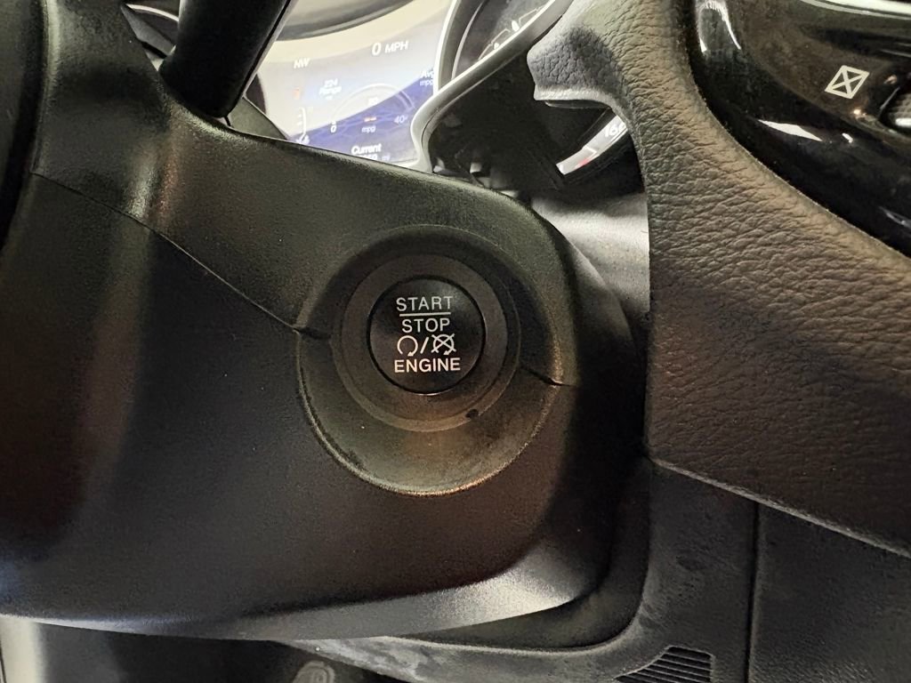 Used 2018 Jeep Compass Limited image 22