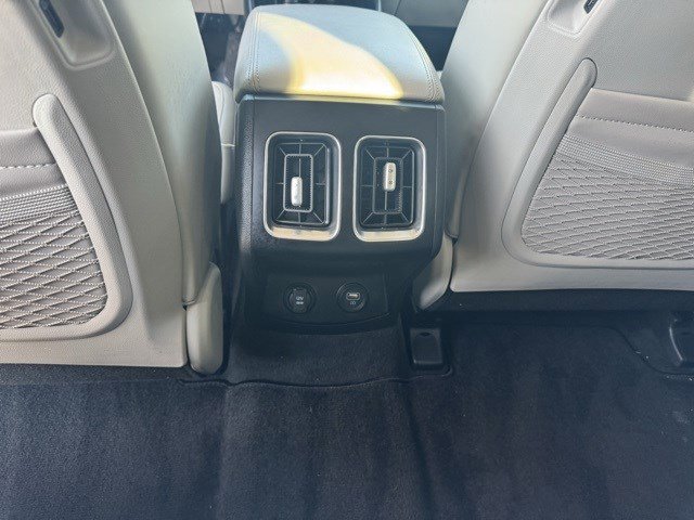 Used 2021 Kia Sorento S w/ Panoramic Sunroof Package image 31